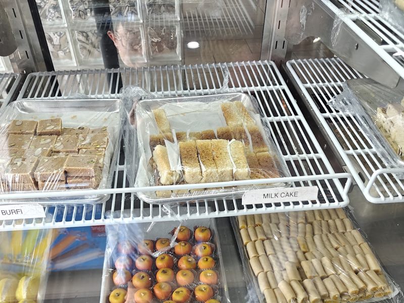 Chaat of India interior